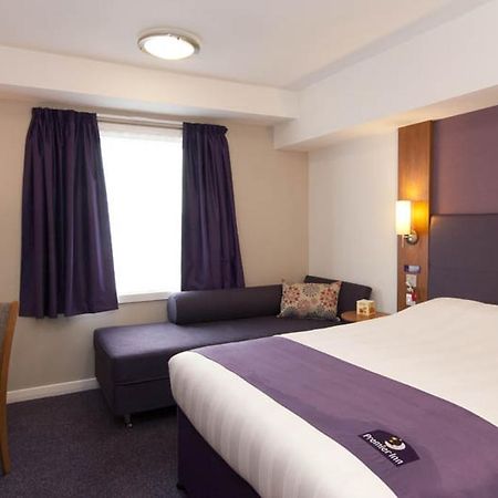 Premier Inn London Euston Exterior foto