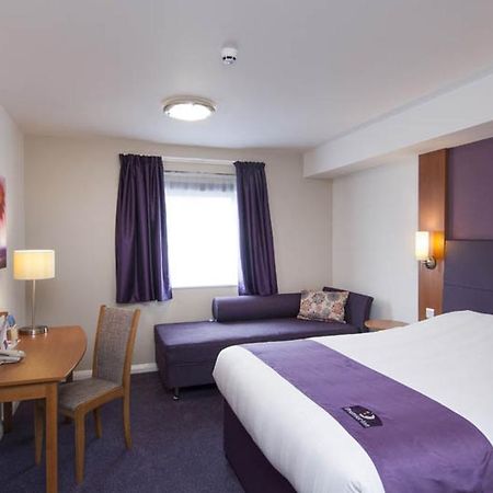 Premier Inn London Euston Exterior foto