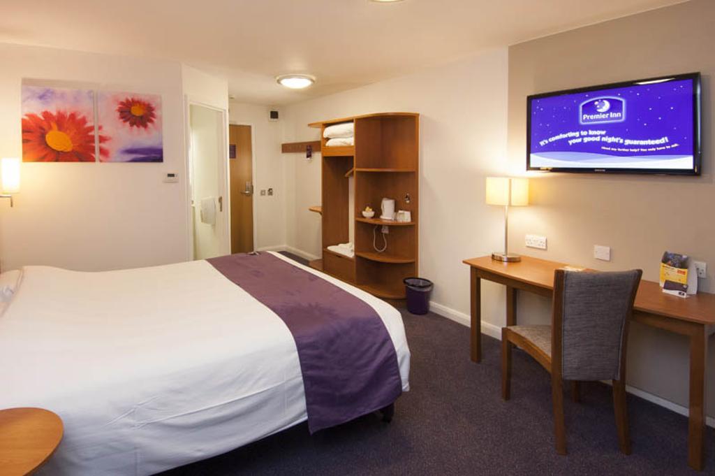 Premier Inn London Euston Exterior foto