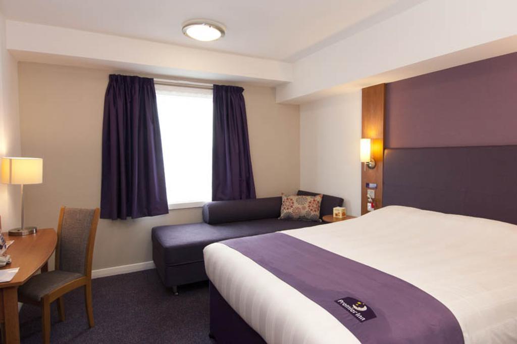 Premier Inn London Euston Exterior foto