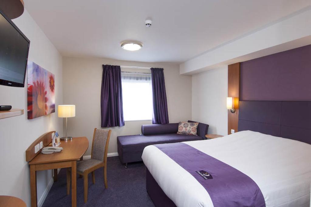 Premier Inn London Euston Exterior foto